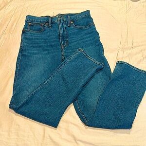 Madewell size 28 jeans: The perfect vintage Jean.